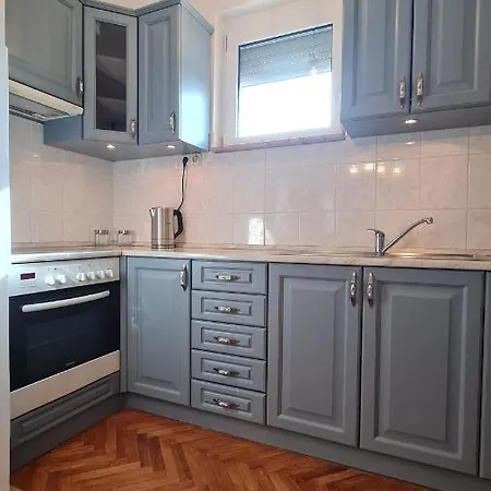 Ri-jo Apartment Mohacs