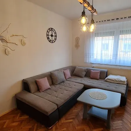 Ri-jo Apartment *